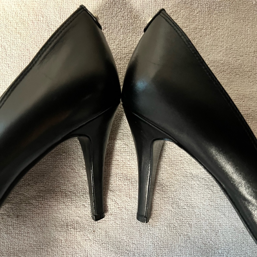 Guess Black Heels, size 10 ladies - Picture 5 of 5